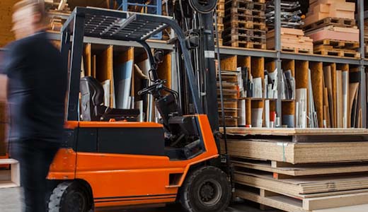 Different types of warehouse manager roles and responsibilities?